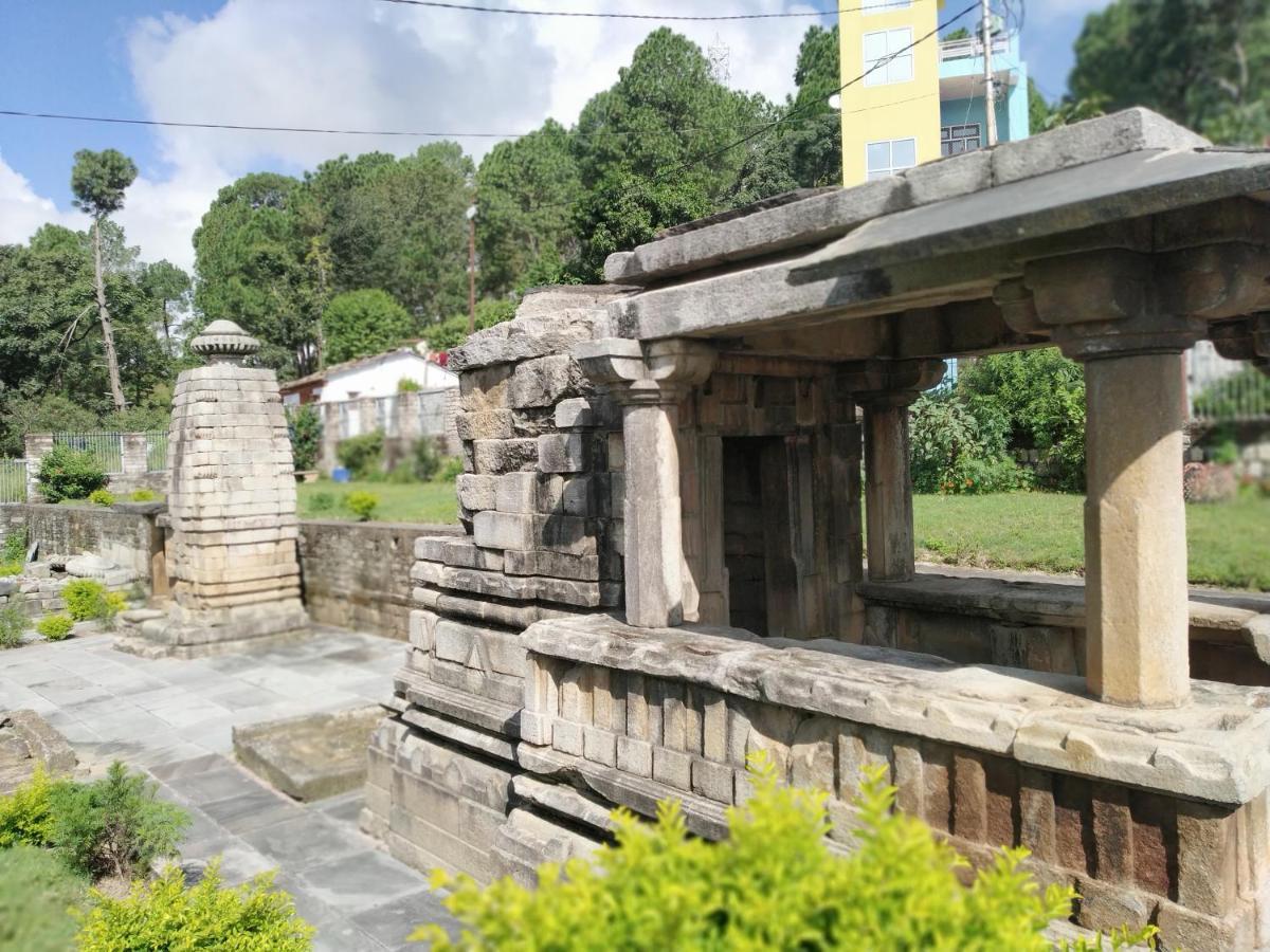 Dwarahat Village Farmstay- Babaji'S Cave Exteriör bild