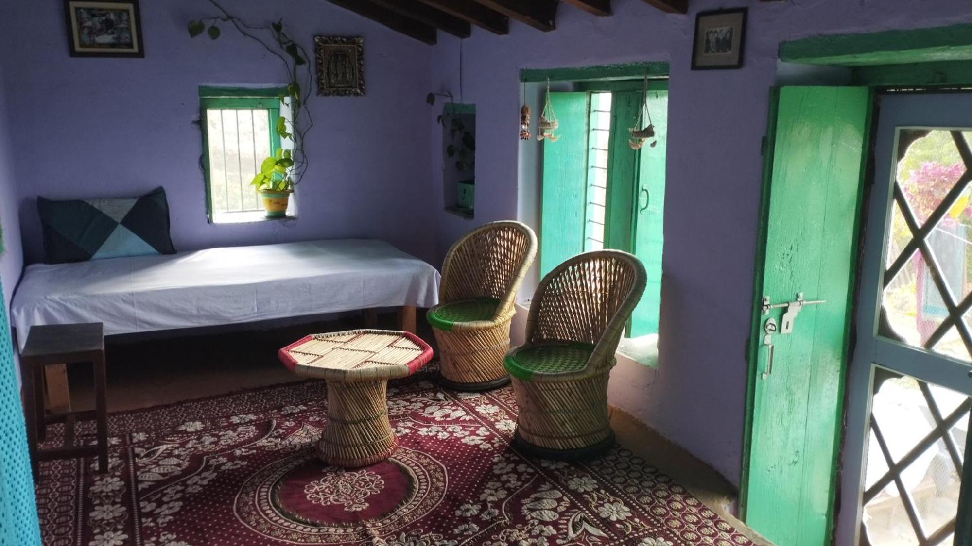 Dwarahat Village Farmstay- Babaji'S Cave Rum bild